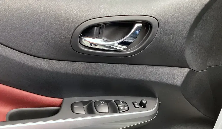 نيسان اكس تيرا 2025 25L