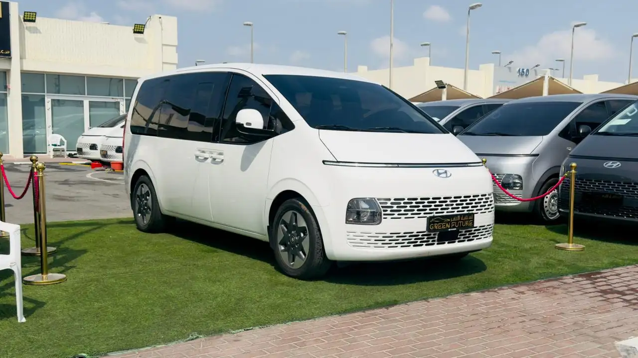Hyundai Staria 2023 3.5L