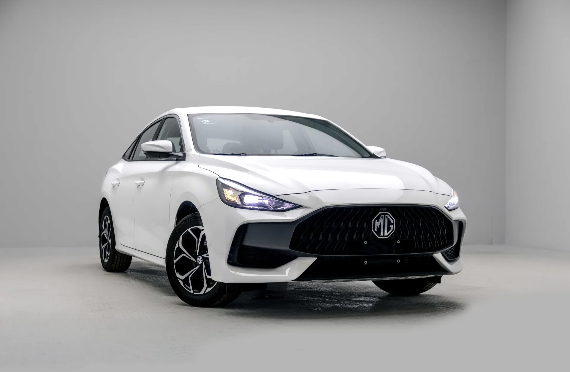 MG 5 2025