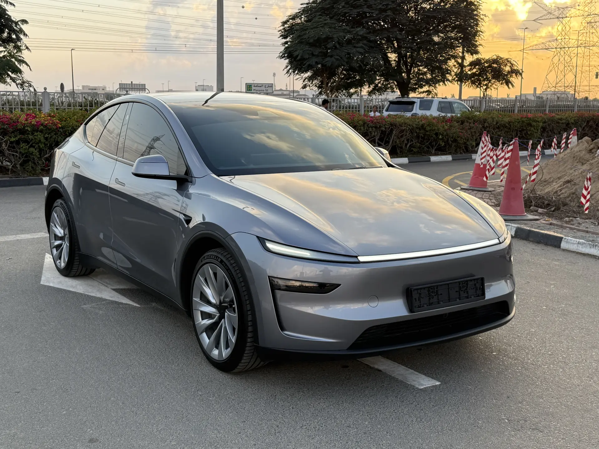 Tesla Model Y 2025 undefinedL