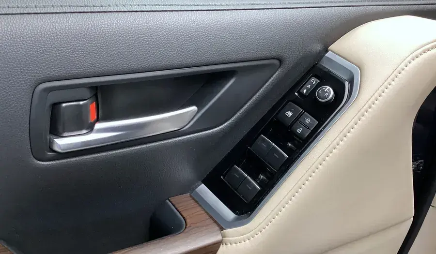 تويوتا لاند كروزر 2024 3.5L