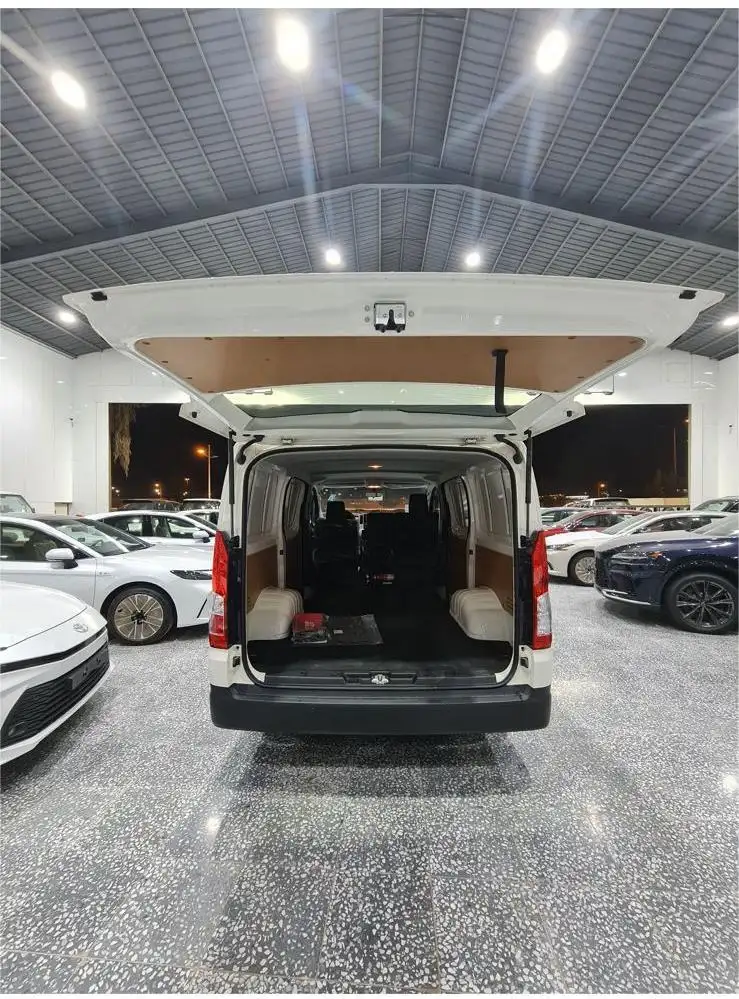 Toyota Hiace 2026 2.7L