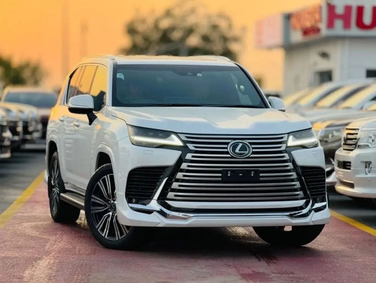 لكزس LX 2023 3.5L