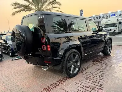 Land Rover Defender 2025 5L