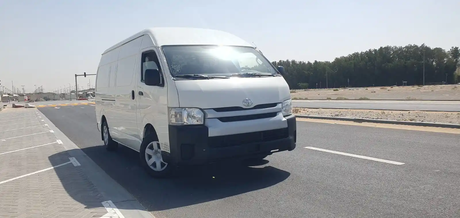 Toyota Hiace 2016