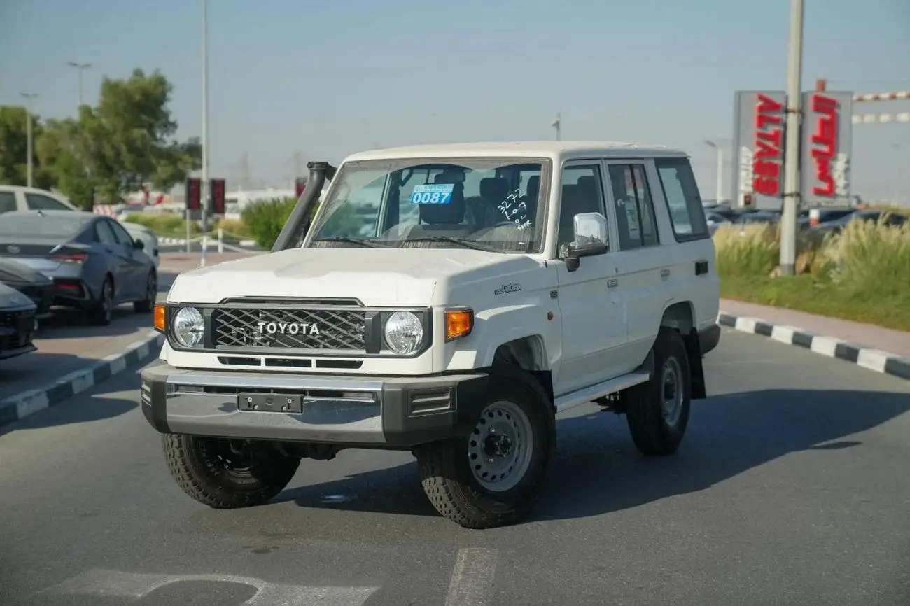 Toyota Land Cruiser 70 2025 4L