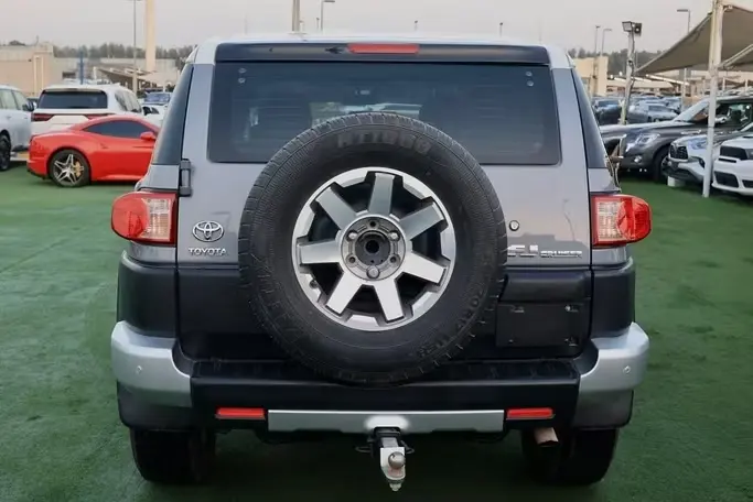 تويوتا اف جي كروزر 2015 4L