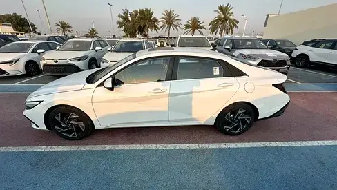 Hyundai Elantra 2025 1.5L