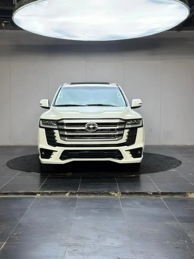 Toyota Land Cruiser 2020 5.7L