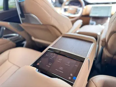 لاند روفر رينج روفر 2025