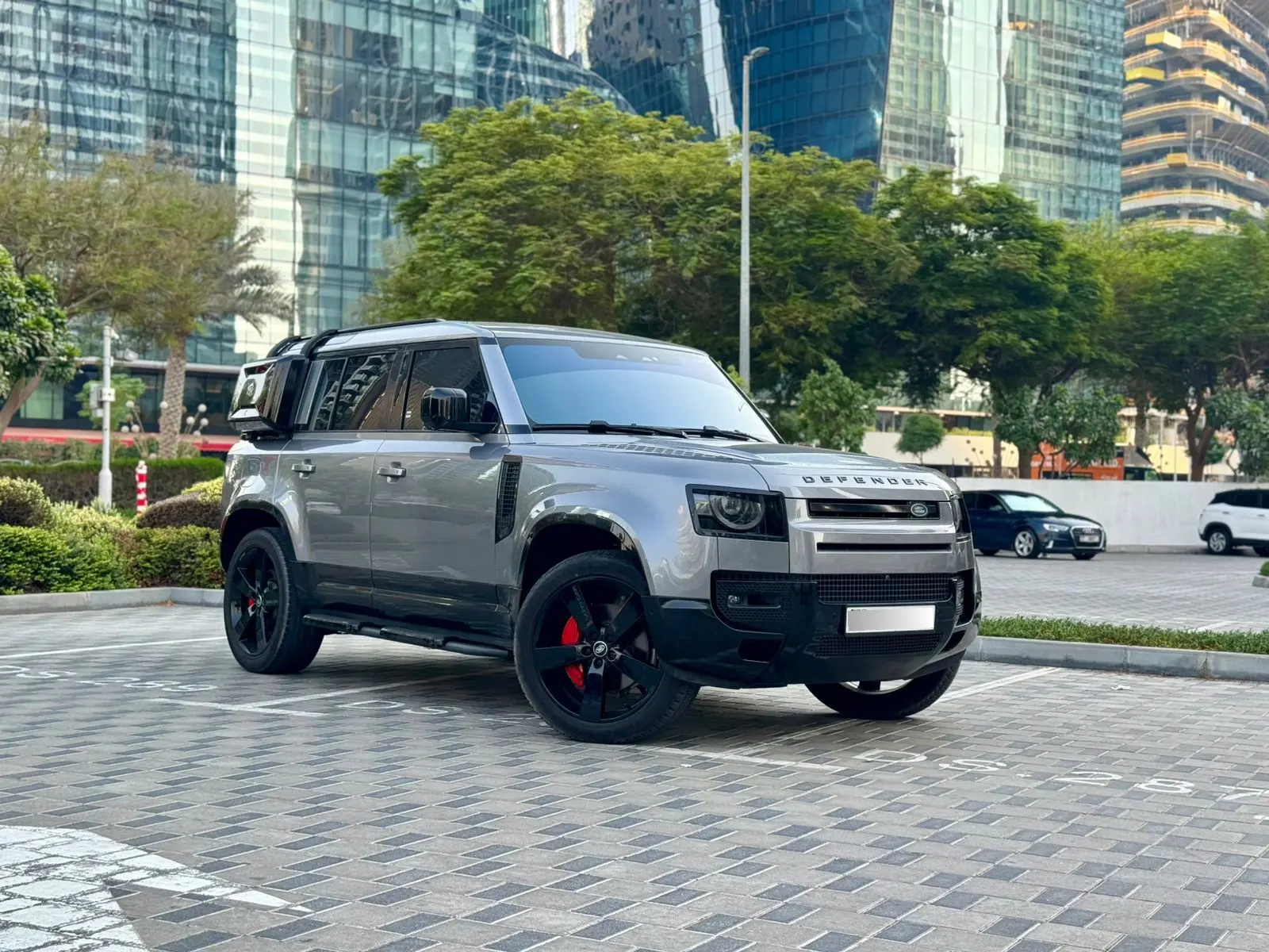 Land Rover Defender 2022 3L