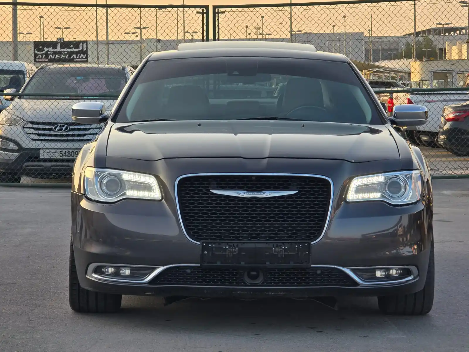 Chrysler 300C 2016 5.7L
