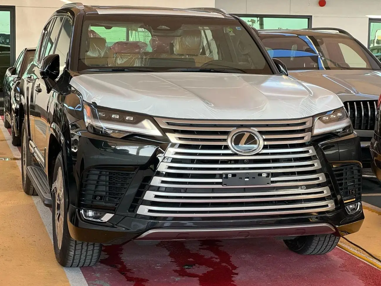 لكزس LX 2025 3.5L