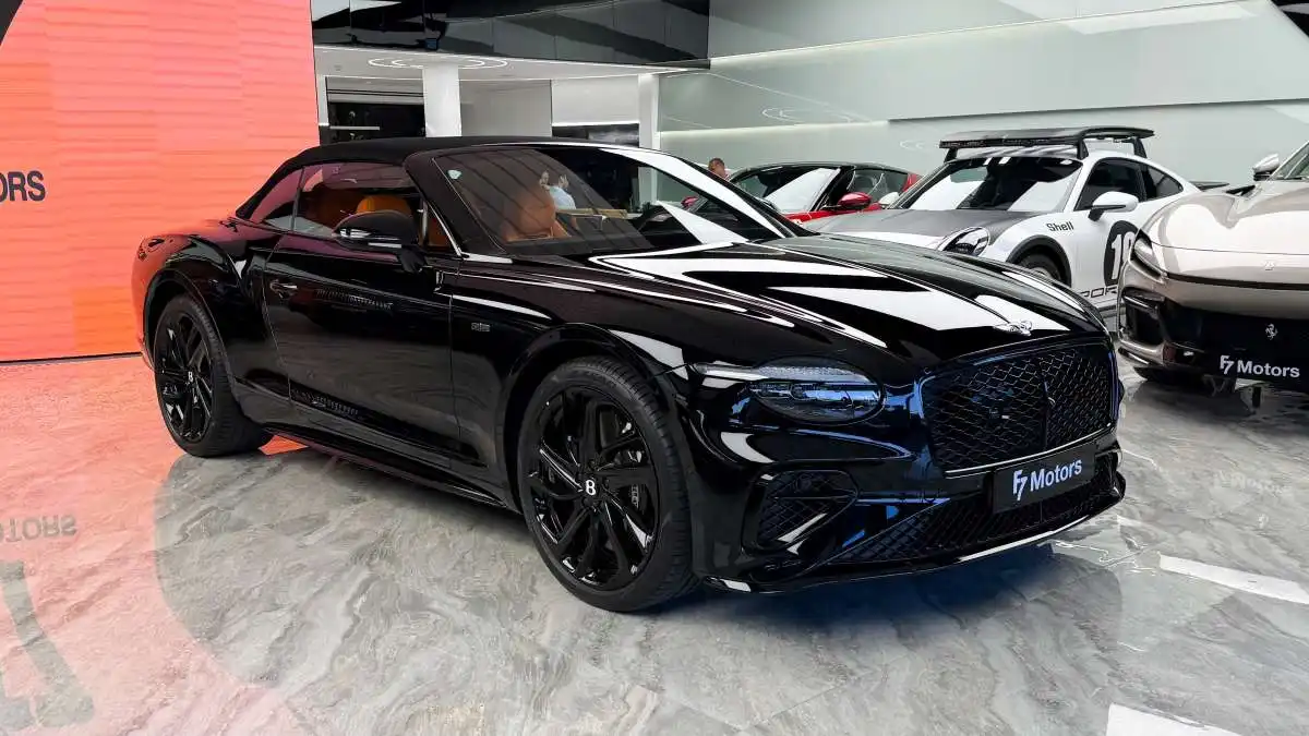 بنتلي كونتيننتال جي تي سي 2025 4L