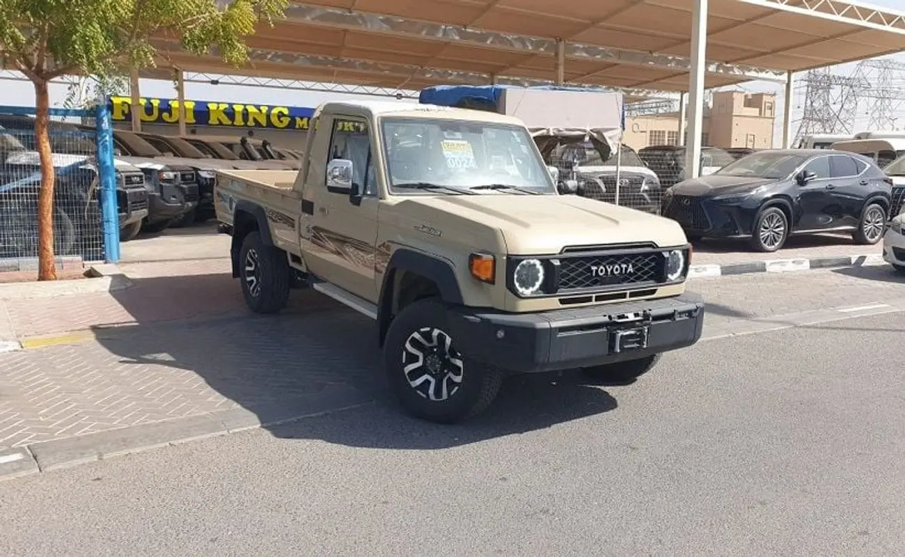 Toyota Land Cruiser Pick Up 2025 4L