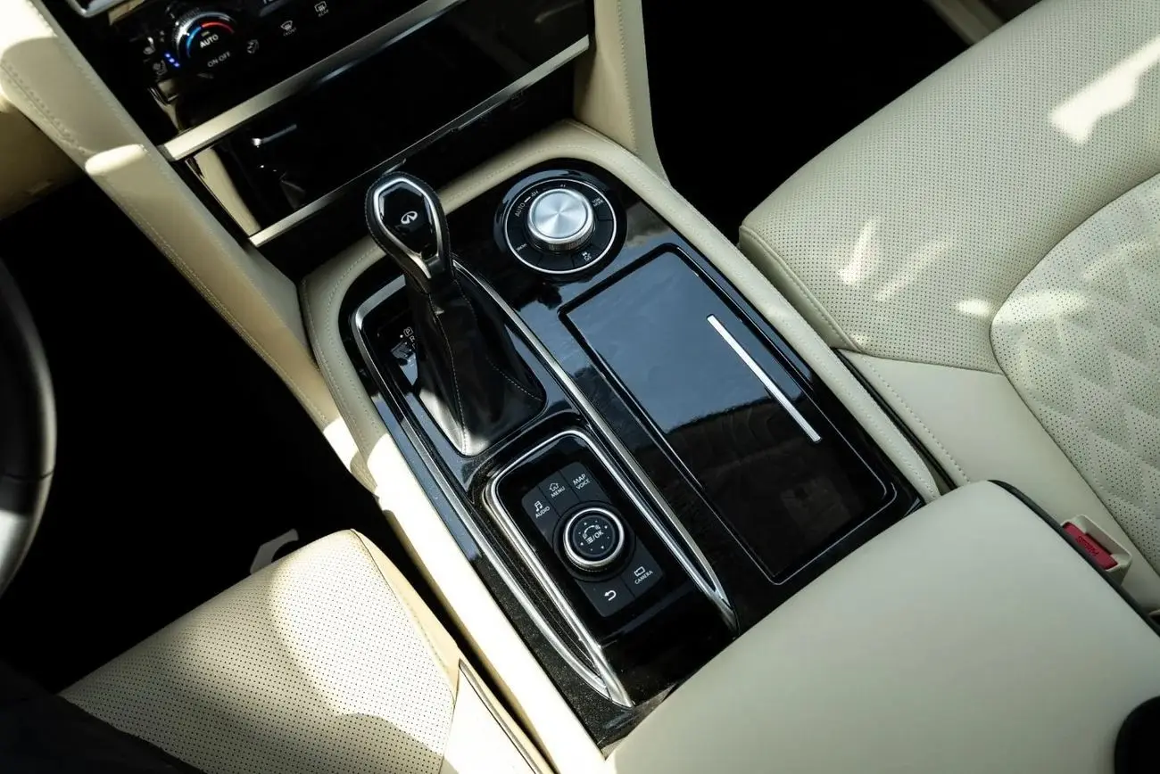 إنفينيتي QX80 2024 5.6L