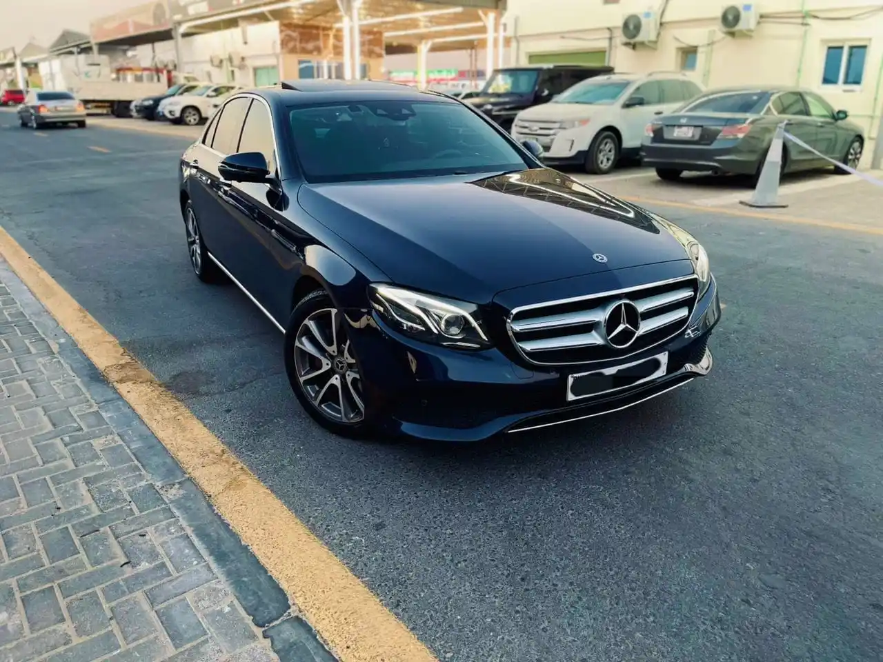 مرسيدس بنز E Class 2019 2CC