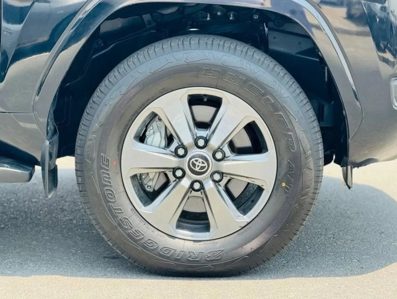 Toyota Land Cruiser 2023 3.3L