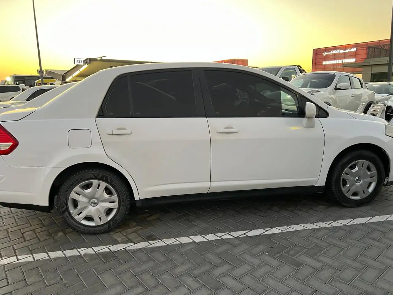 Nissan Tiida 2011 1.8L
