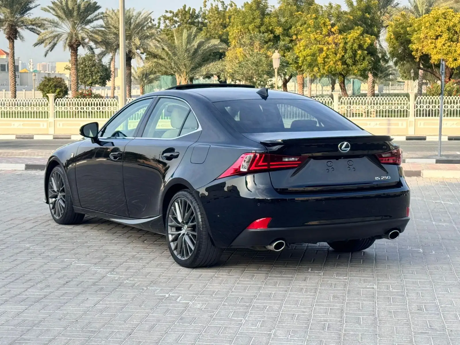 Lexus IS 2014 2.5L