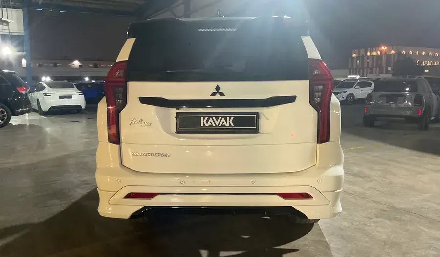 Mitsubishi Montero 2023 3L