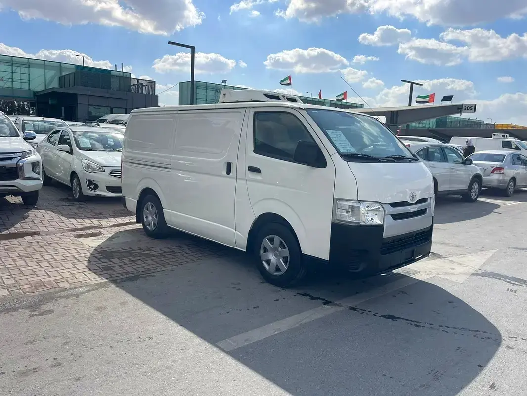 Toyota Hiace 2022 2.5L