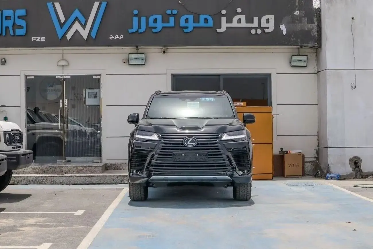 لكزس LX 2025 3.5L