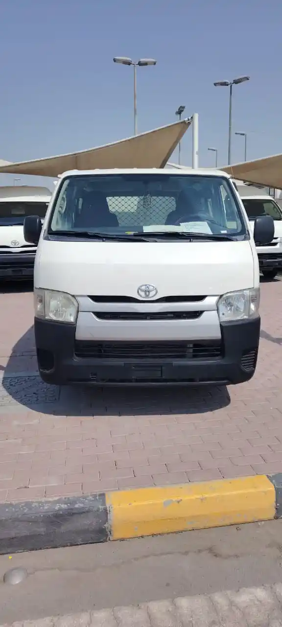 Toyota Hiace 2014