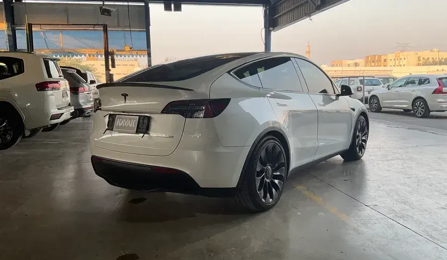 تسلا موديل Y 2023 undefinedL