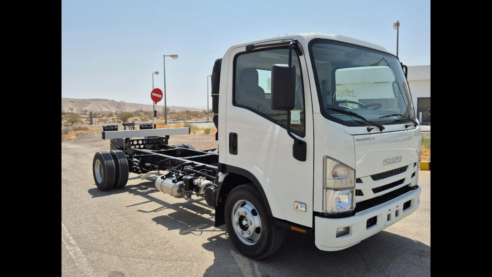 Isuzu NPR 2026 5.2L
