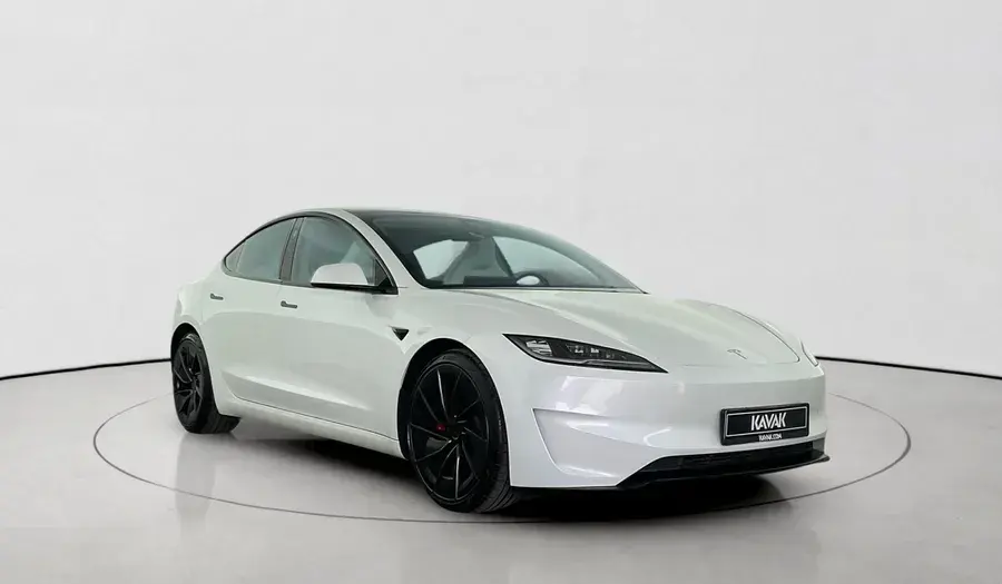 Tesla Model 3 2025