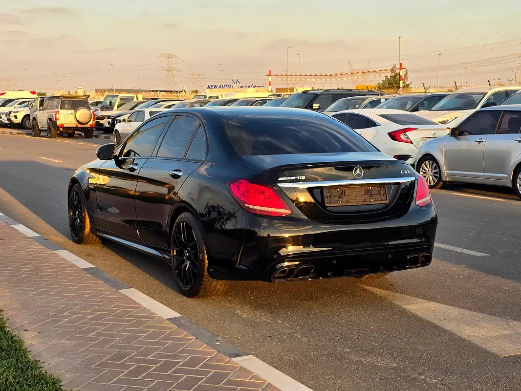 مرسيدس بنز C Class AMG 2019 4L