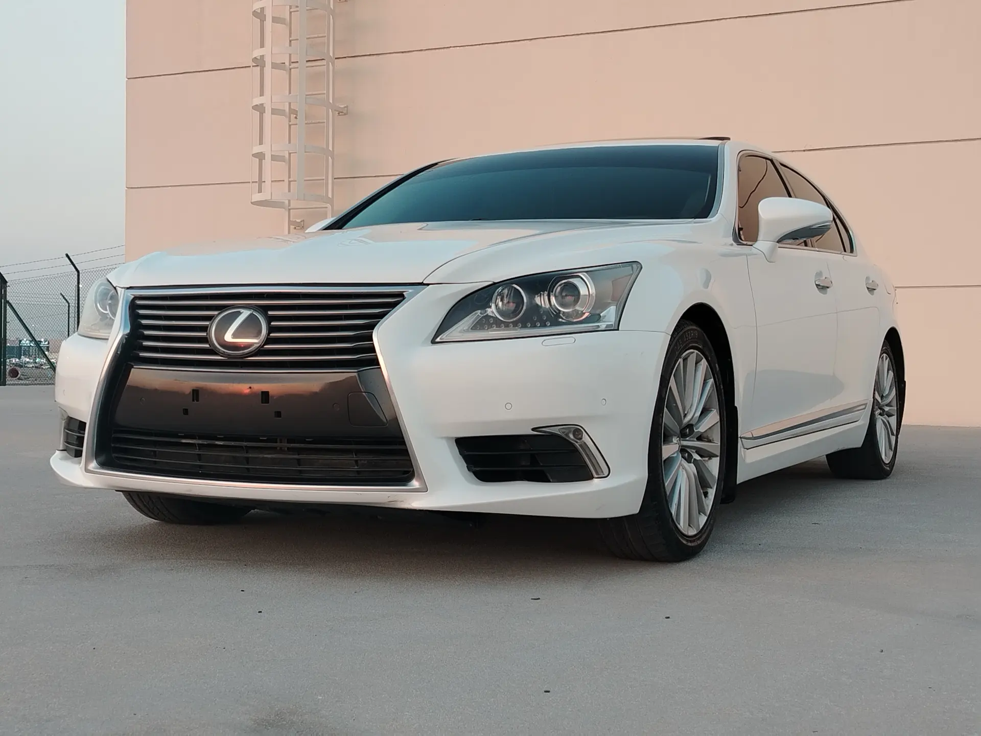 لكزس LS 2014 4600L