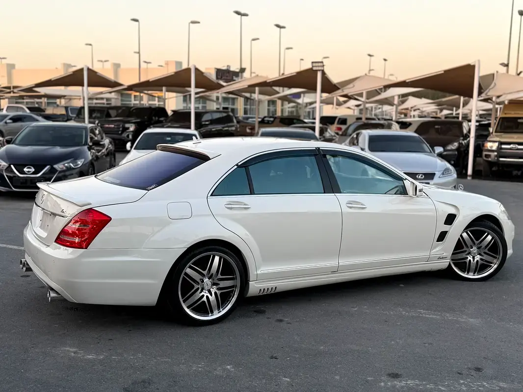 مرسيدس بنز S Class 2009 5.5L