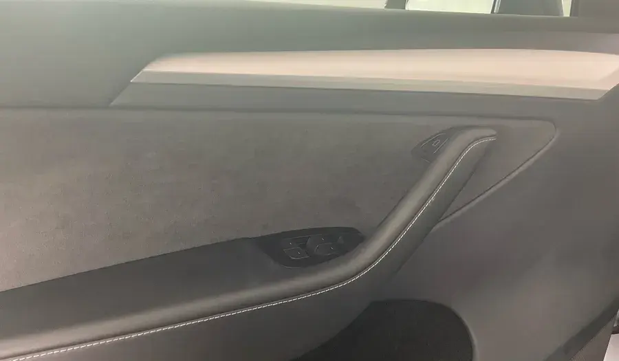 تسلا موديل Y 2023 undefinedL