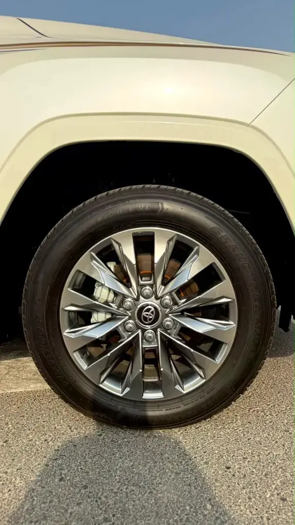 Toyota Land Cruiser 2026