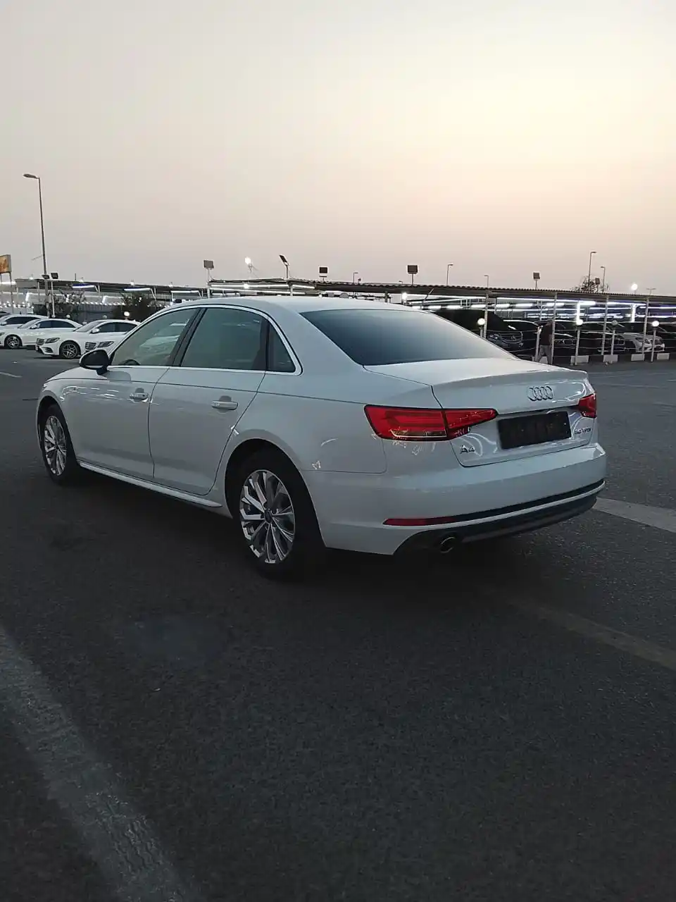Audi A4 2018 1.4L