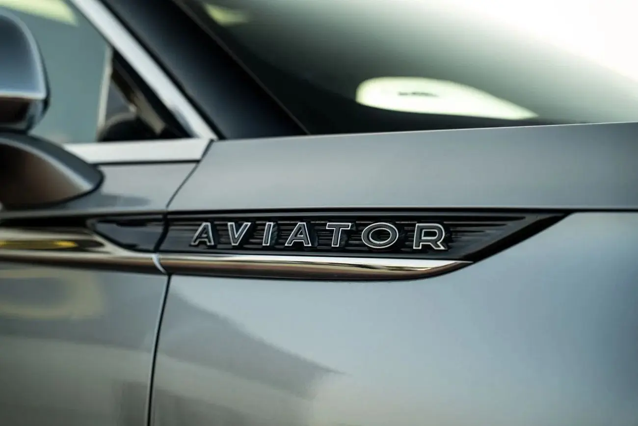 لينكولن أفياتور 2022 3T