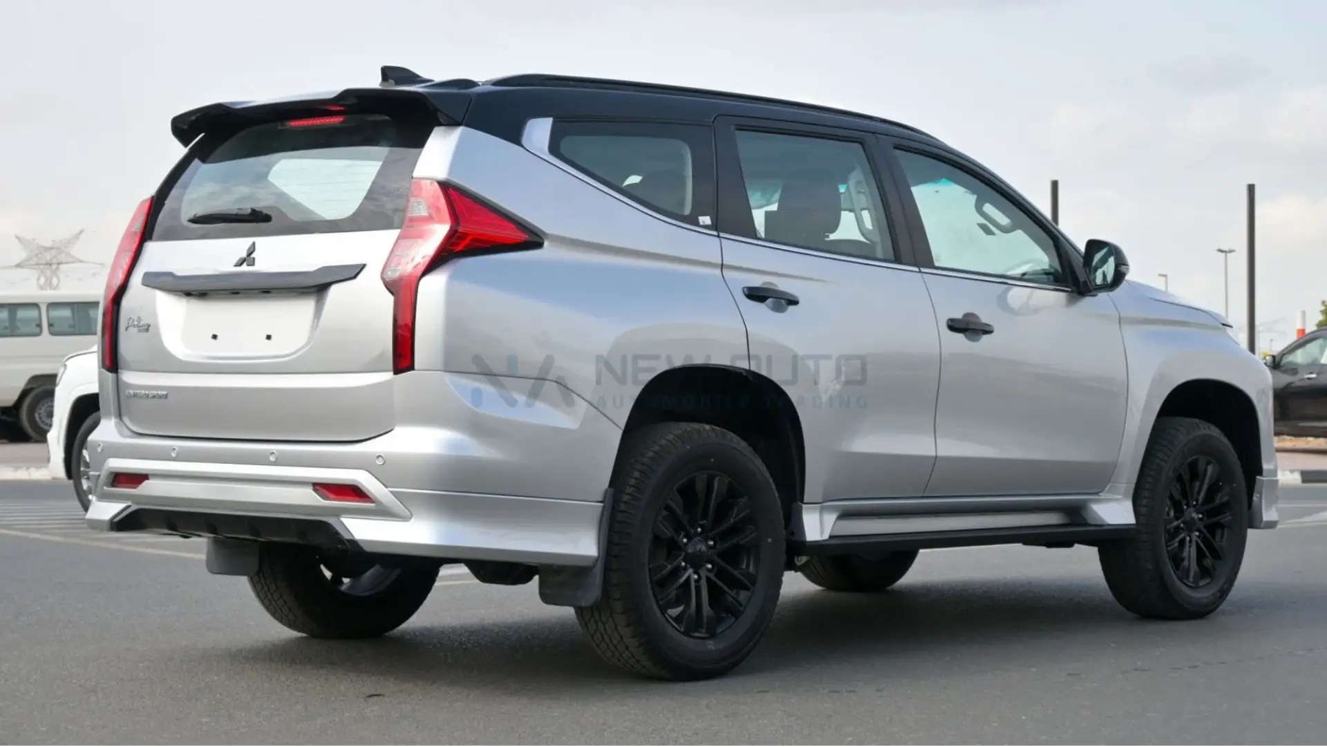 Mitsubishi Montero 2023