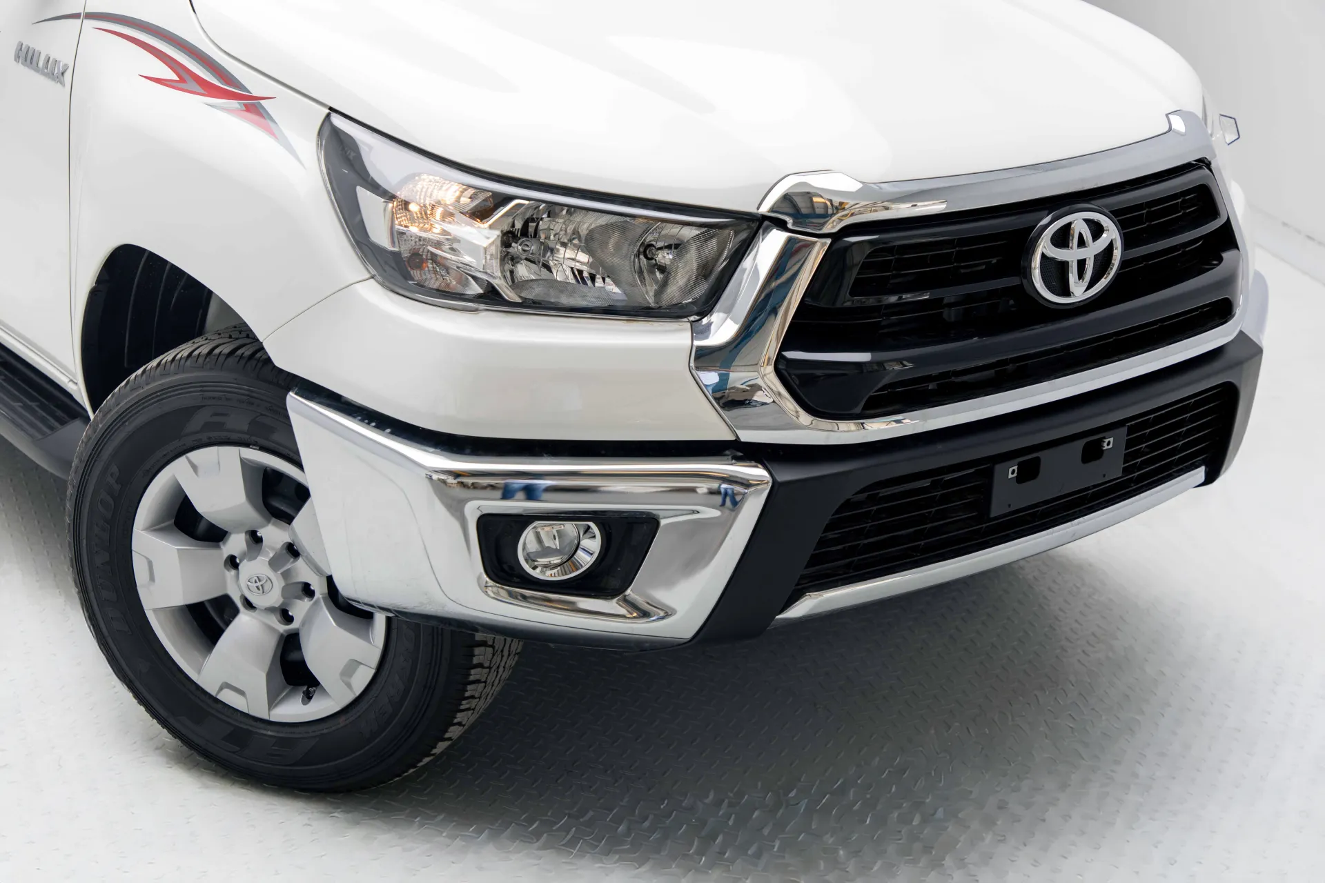 تويوتا هيلوكس 2025 2.4L