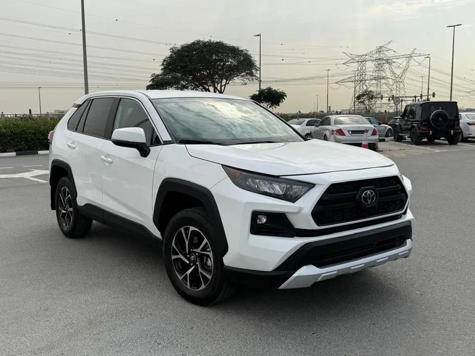 تويوتا راف ٤ 2025