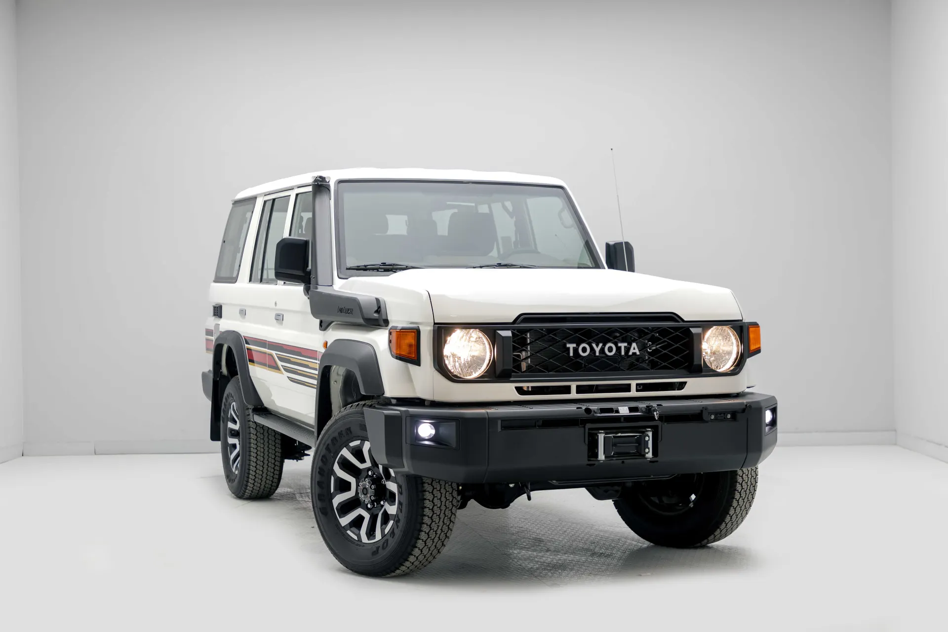 Toyota Land Cruiser 70 2025 2.8L