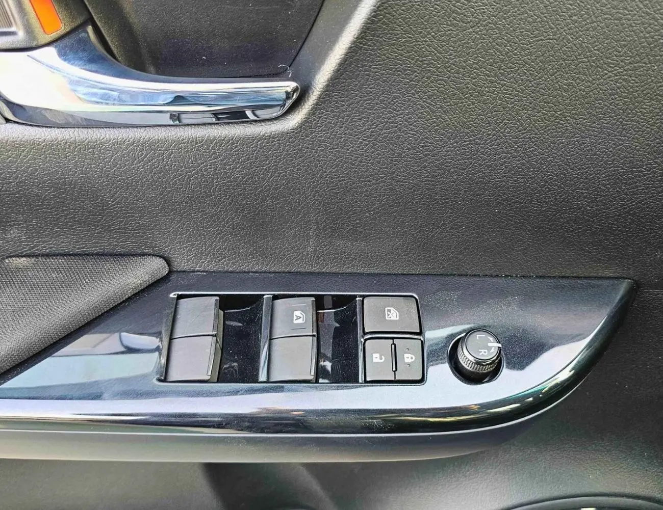 Toyota Hilux 2025 2.7L