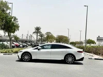 مرسيدس بنز EQS Class 2023