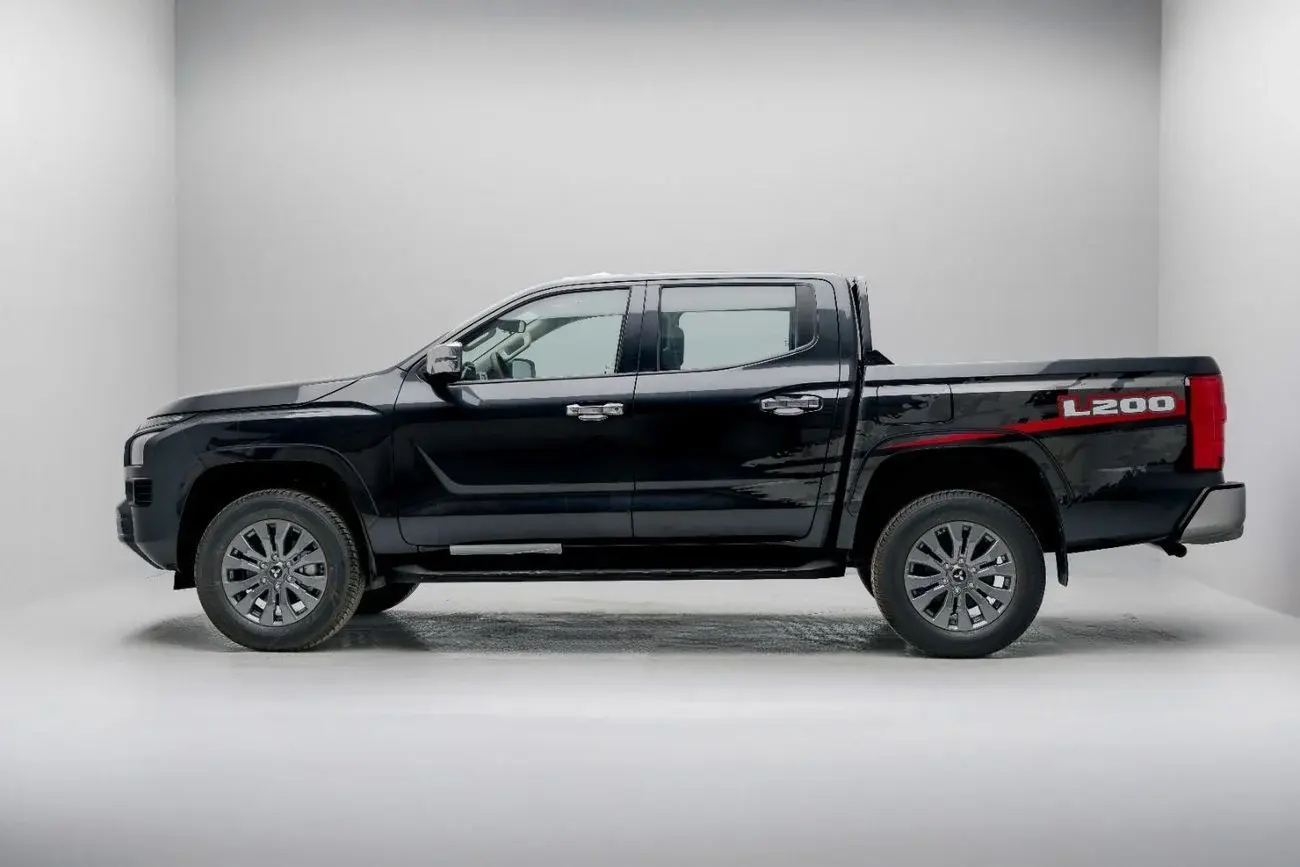 ميتسوبيشي L200 2025 2.4L