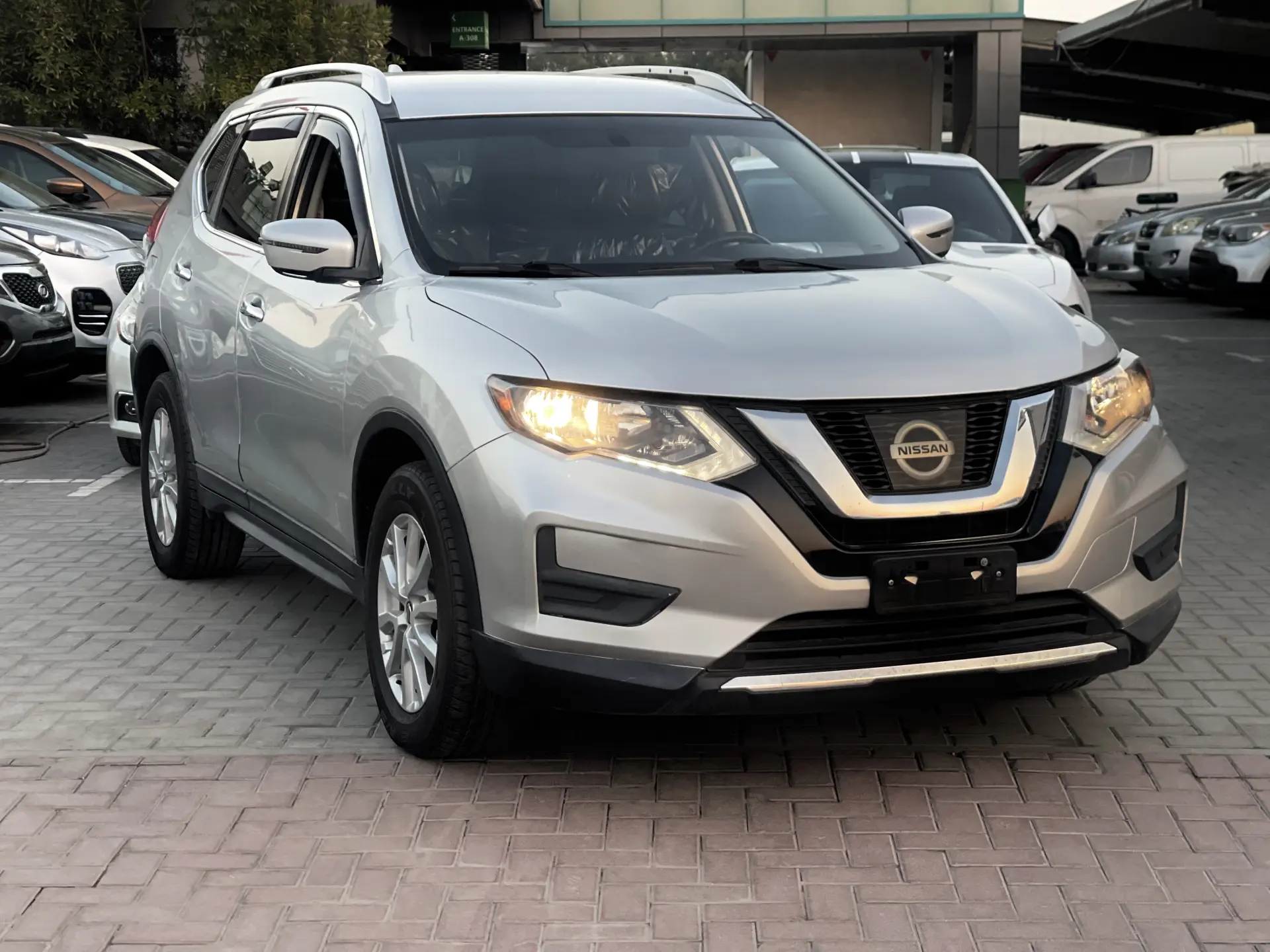 نيسان روج 2017 2L