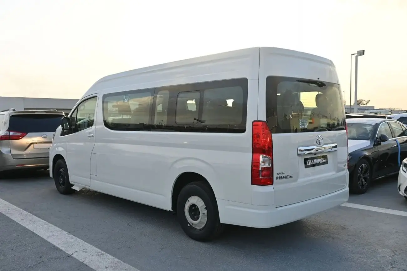 Hiace Bus 2026 3.5L