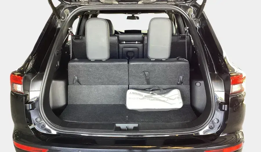 Mitsubishi Outlander 2023 2.5L