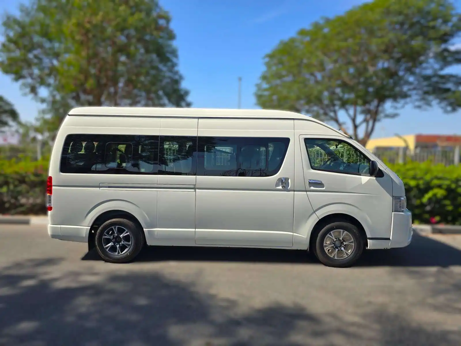 Toyota Hiace 2025 2.5L