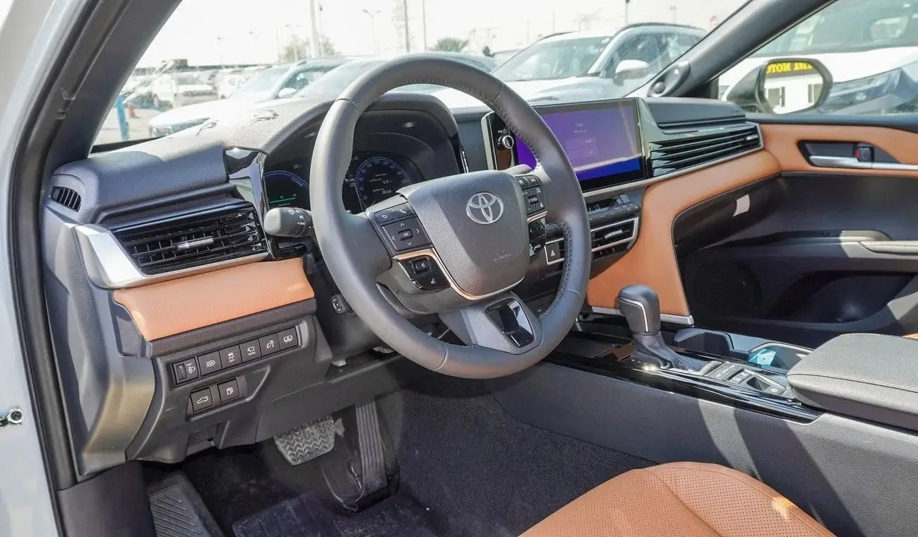 Toyota Camry HEV 2025 2.5L